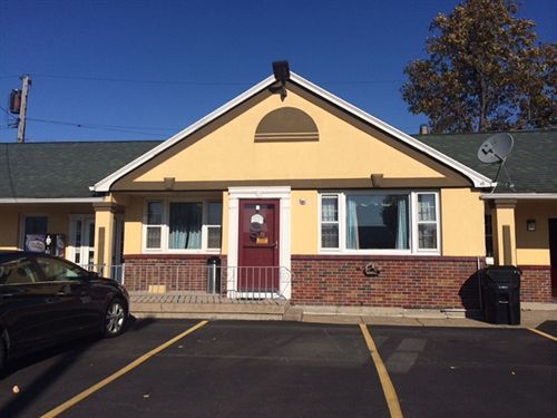 Budget Inn Tonawanda Exterior photo